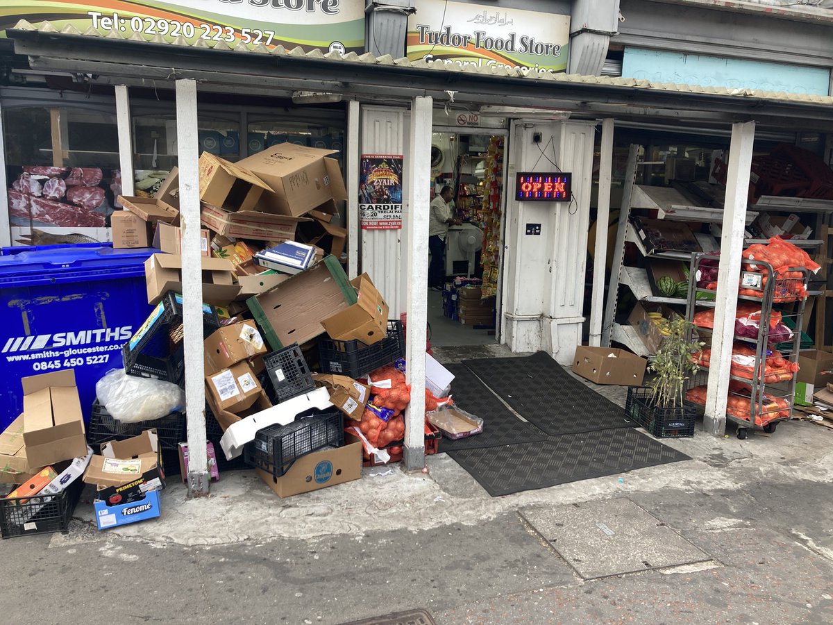 conradbaker2003's tweet photo. @Help_C2C This is now getting out of hand! Why do the resident’s have to put up with this daily! Some thing needs to be done! It is attracting rats, the shop has a back entrance, they need to be told to use it instead of the shop front! https://t.co/CyEyh64xwD