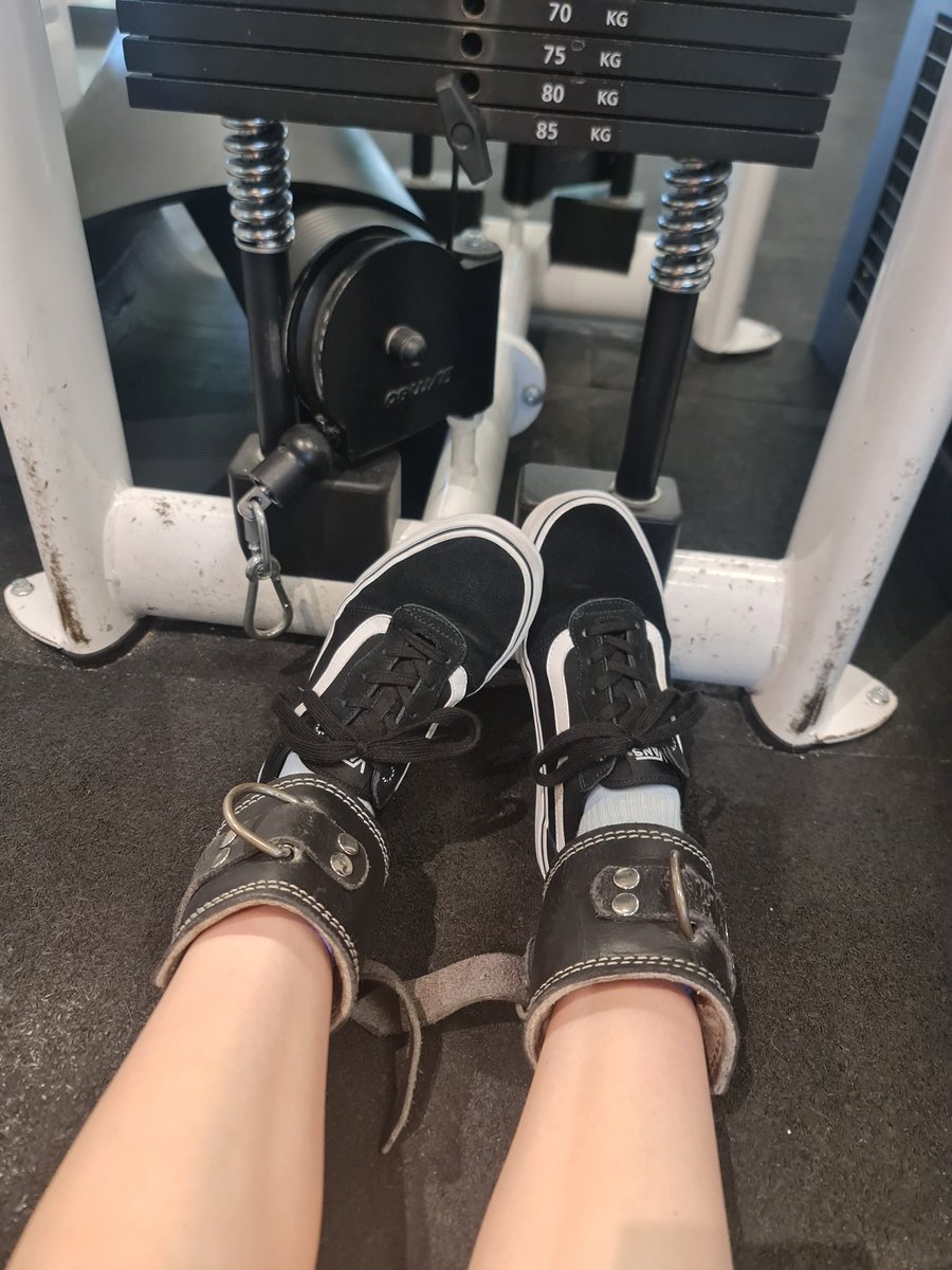 miassocks2204's tweet photo. Gym time ^-^ https://t.co/pPHtcYCAQC