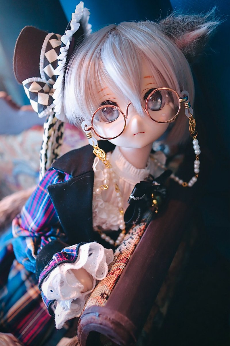 いかれた帽子屋さんのお誘い🎩
#ふにゃ研2 #ふにゃほわ服
#冬萌っ子