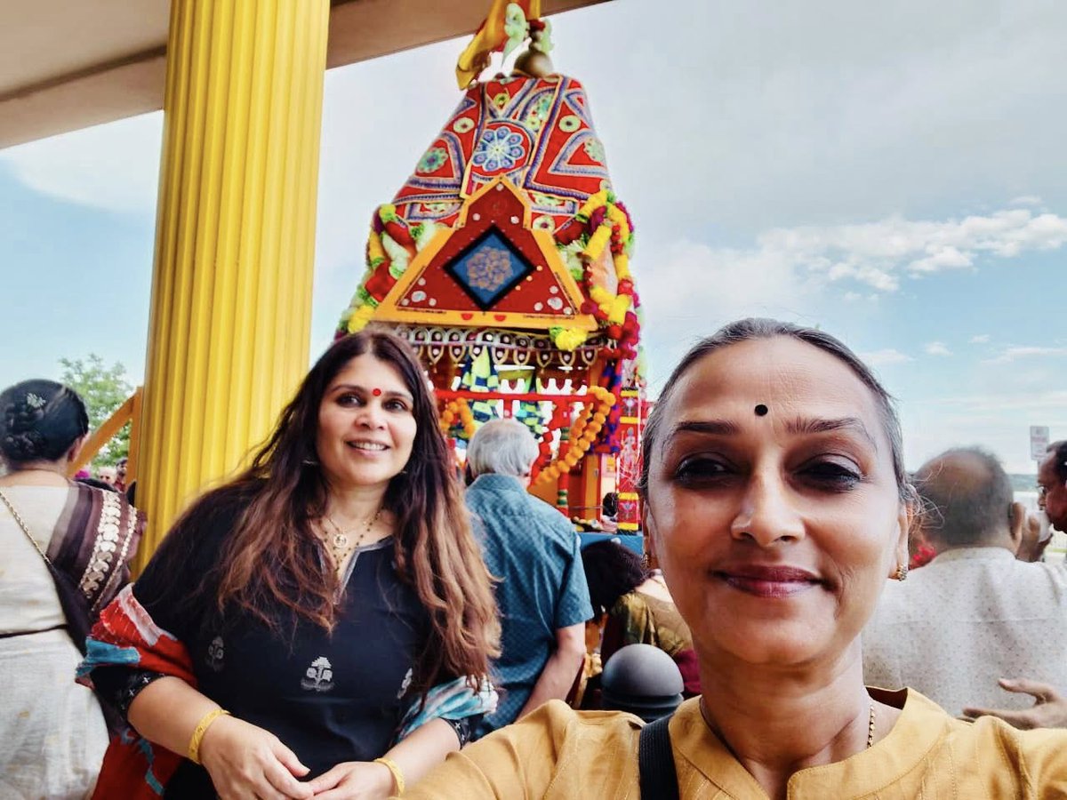 RichaGotham's tweet image. At the breathtaking ceremonial Rath Yatra in Denver with old and new friends from far and wide.
As the mighty chariots of Lord Jagannath, Balabhadra, and Subhadra thunder through the streets of Puri, may THEIR celestial journey awaken strength, devotion, and destiny within us.…