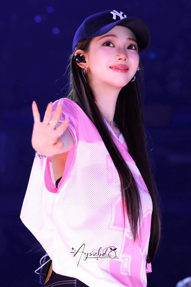 ayeshizuibangd's tweet image. 250628 SMTOWN LONDON
#aespa #KARINA  #Karina #카리나 #aespa #에스파