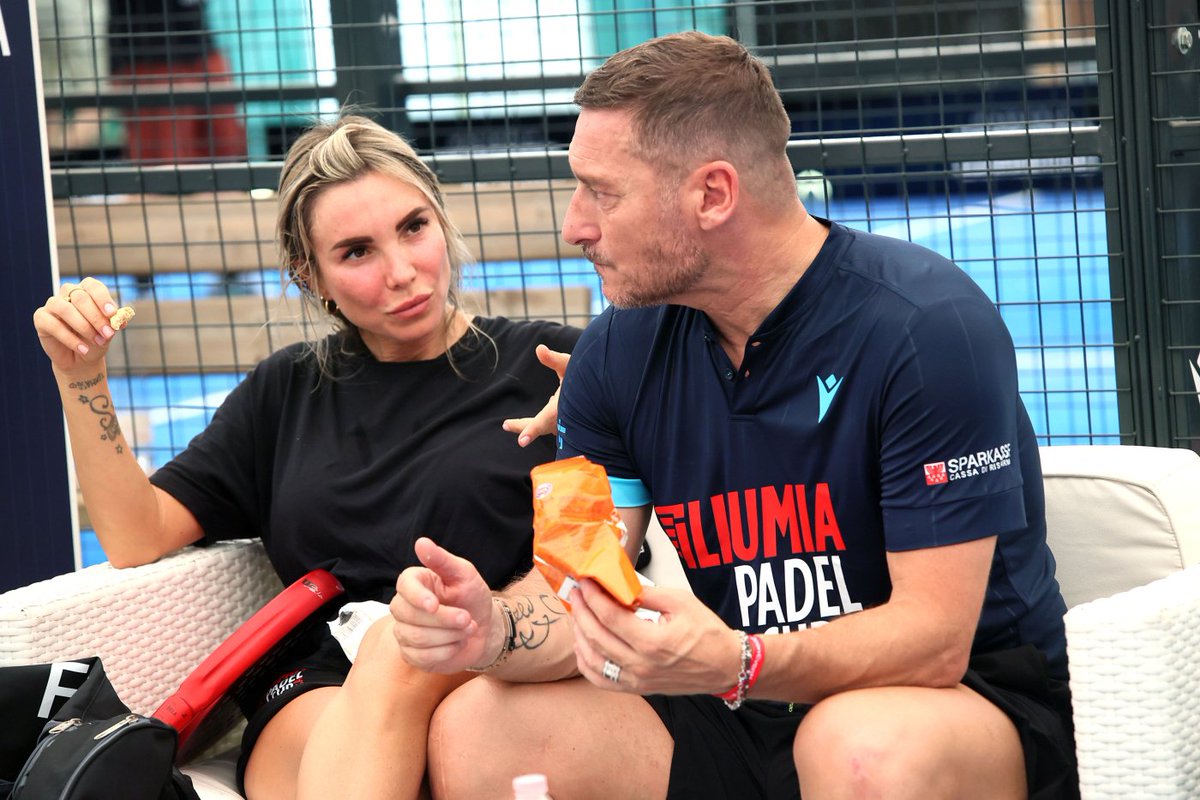 tempoweb's tweet image. "Prove di nozze o invitati di #Bezos?": #Totti e #Noemi a #Venezia, social impazziti
#30giugno #iltempoquotidiano #matrimonio 
iltempo.it/personaggi/202…