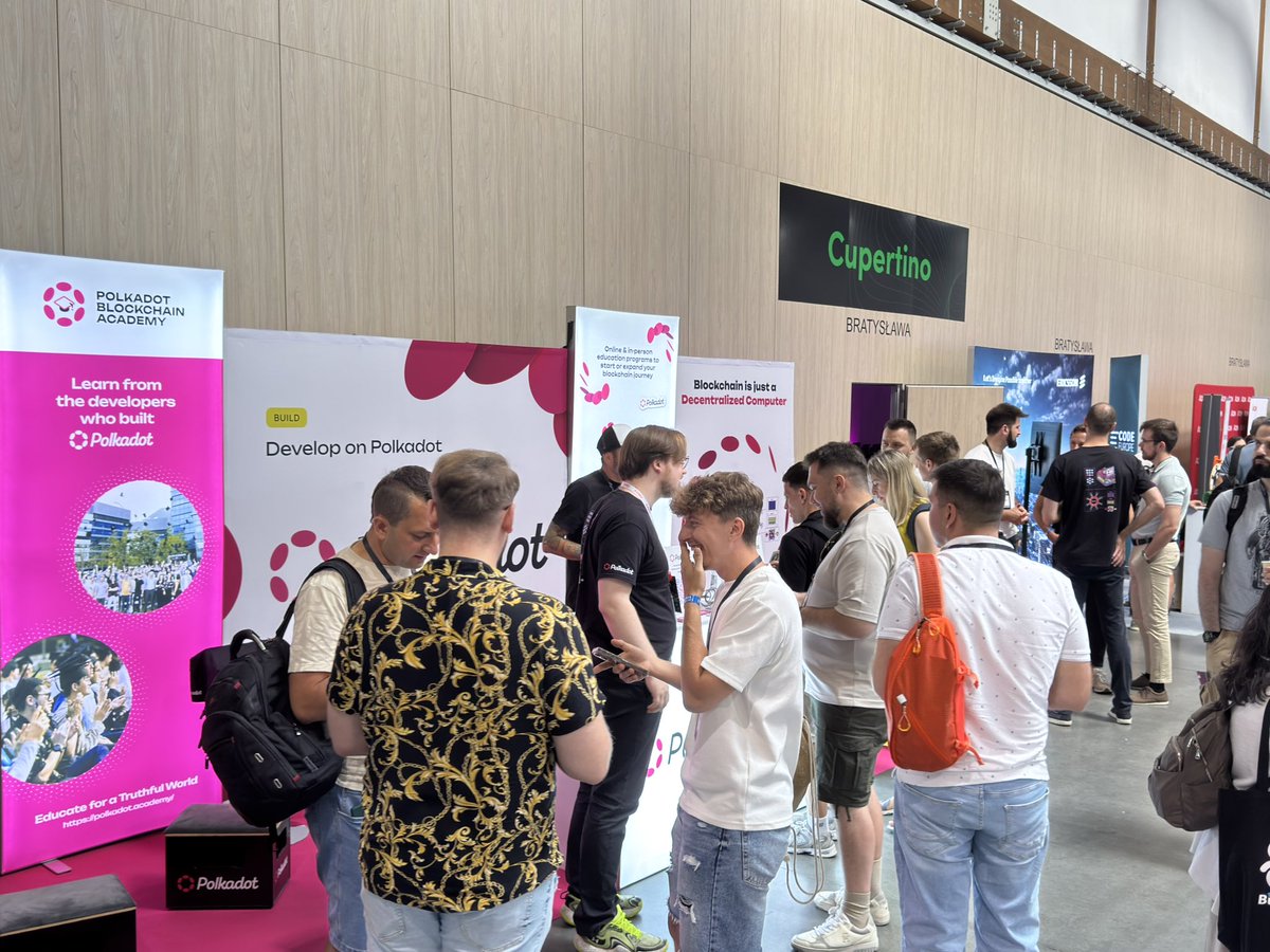 SpectraCryptoV's tweet image. Always good times when helping out our brothers at CodeEurope 2025