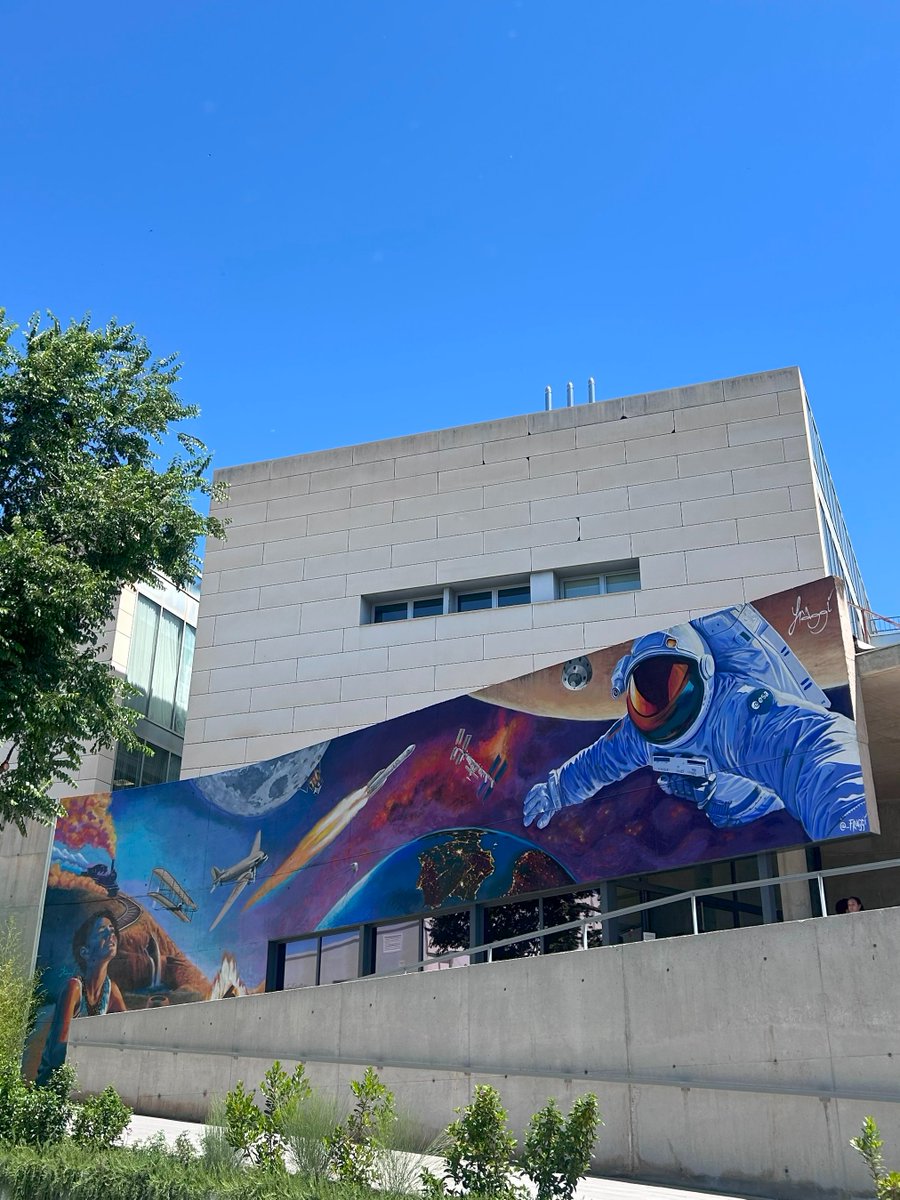 🎉 La obra urbana «Mañana» de Fraggi, en la fachada del Pabellón Titanic, ha sido nominada en Street Art Cities entre 68 obras de todo el mundo.
Es la única obra andaluza 🫶

🔗 Vota aquí 👉 streetartcities.com/awards/2025-06

¡Vuestra ayuda es clave! 💥🌍
