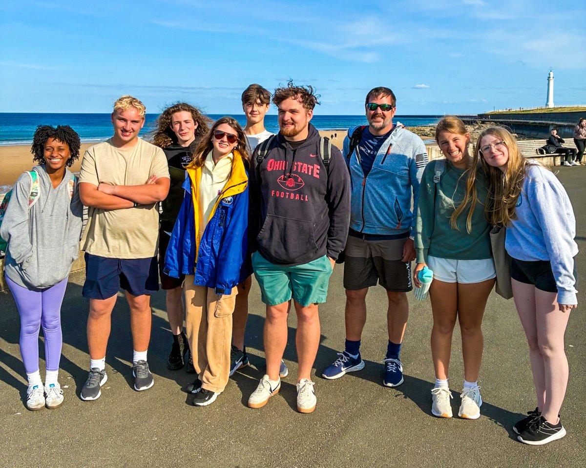 DioceseofDurham's tweet image. A group of young people from Florida have been sharing their faith across our Diocese. Part of the UK-USA Ministries initiative, the programme was supported by Holy Trinity Southwick. The group spent time with local primary schools, took part in worship nights and even prayed for…