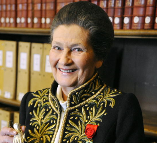 AurelienVeil's tweet photo. Selon Jean Cocteau, "le tombeau des morts est le cœur des vivants".
8 ans après le décès de Simone Veil le 30 juin 2017, ses engagements en faveur de la mémoire de la Shoah, de l'émancipation des femmes et de la dignité humaine sont plus actuels que jamais. https://t.co/WI5tF5EVUn