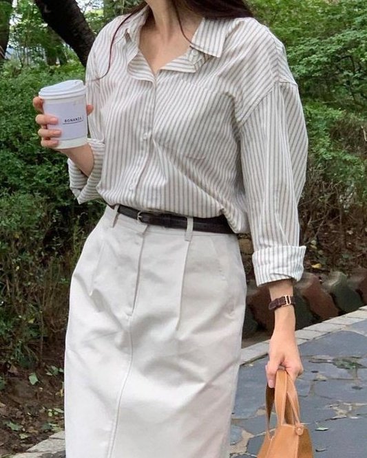 alsaaspill's tweet photo. simple but stylish outfit

— a thread https://t.co/c2Qe6GL6wc