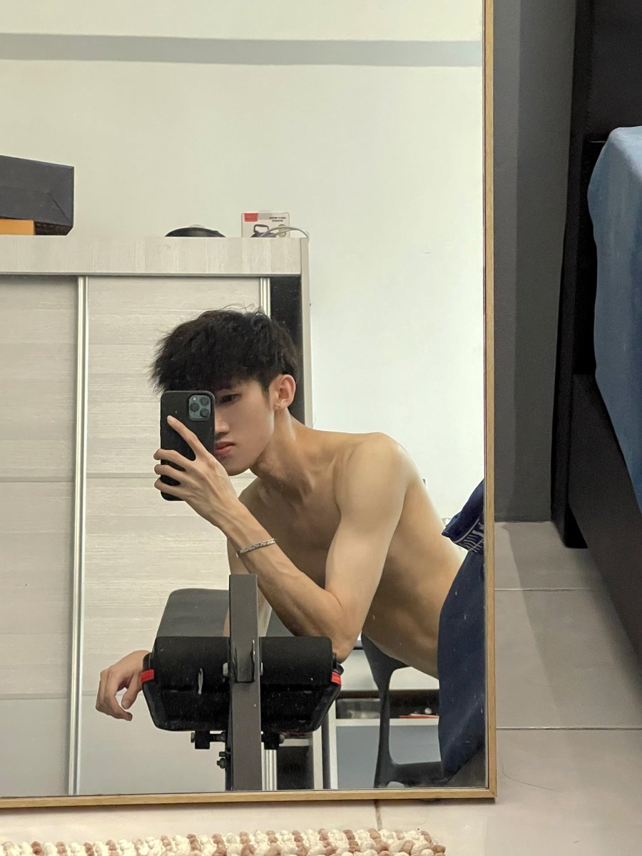 你家小哥哥 tweet media