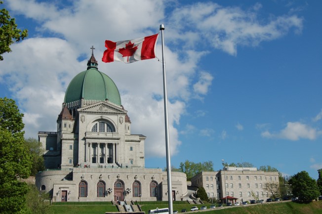 🇨🇦 Joyeuse #FêteduCanada à tous les Canadiens et les Canadiennes !

Aujourd'hui, nous célébrons tout ce qui rend notre pays si spécial et nous soulignons aussi l'importance de notre sanctuaire national.

En ce jour spécial, rendons aussi hommage à saint Joseph, patron du Canada.