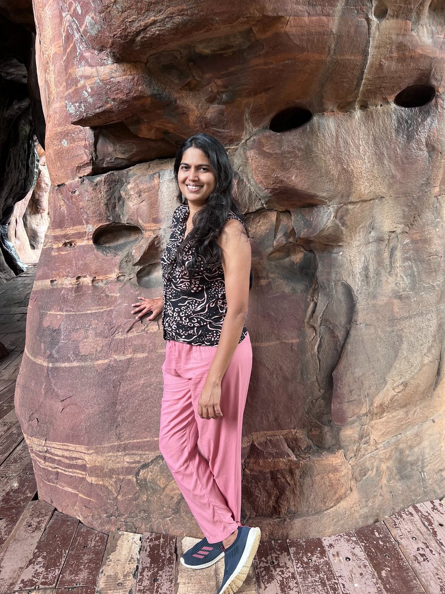 The name Bhimbetka is derived from the Indian mythological Mahabharata. Bhim-bet-ka means Bheem sat on these rocks

A must-visit wonder right in the centre of India

#MadhyaPradesh #IncredibleIndia 

Read More ⬇️
tuggingmyluggage.com/2025/06/27/kno…