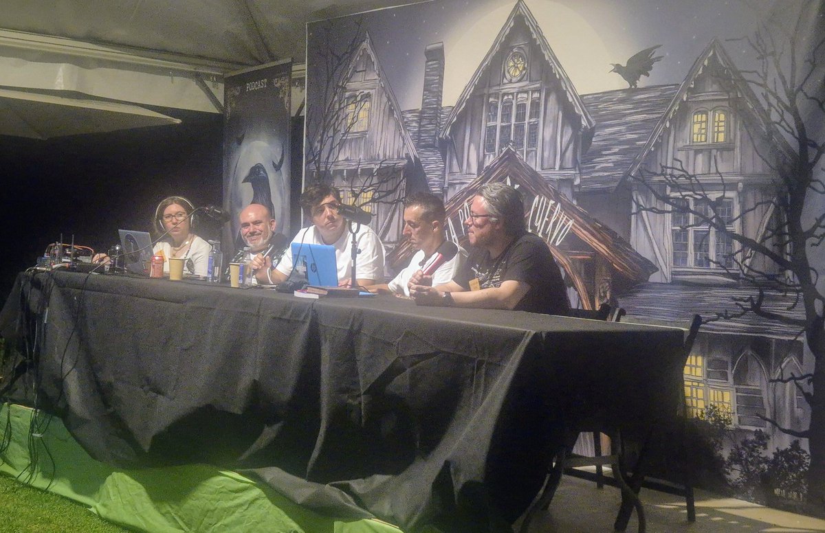 David Cuevas (@dcuevasc) on Twitter photo Estupendo fin de semana en Covarrubias (Burgos) de risas, misterios, encuentros y reencuentros con gente guay. Gracias a Juan José López por la organización y a Adrián Fernández de <a href="/PosadaDelCuervo/">La Posada Del Cuervo 🎙🌕</a> por la invitación a participar en su fantástico podcast. ¡Hasta otra! Estupendo fin de semana en Covarrubias (Burgos) de risas, misterios, encuentros y reencuentros con gente guay. Gracias a Juan José López por la organización y a Adrián Fernández de <a href="/PosadaDelCuervo/">La Posada Del Cuervo 🎙🌕</a> por la invitación a participar en su fantástico podcast. ¡Hasta otra!