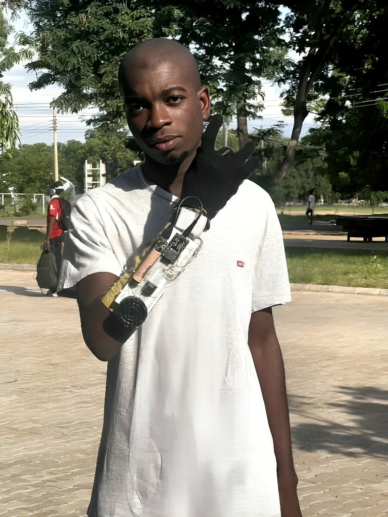 TudunTsira's tweet photo. WOW 🇳🇬 👏

Muhammad Habib Husaini, a student at Abubakar Tafawa Balewa University (ATBU) in Bauchi, has created the NHED Smart Glove. 

This glove helps turn sign language into spoken words using pressure sensors and a small computer chip. He built it from scratch to help people who have trouble speaking communicate more easily and at a low cost. 

Habib says the glove is meant to give people more confidence and help them connect better with others. His project also shows how ATBU is becoming known for new ideas and technology in Nigeria.

Congratulations 🎉🎈