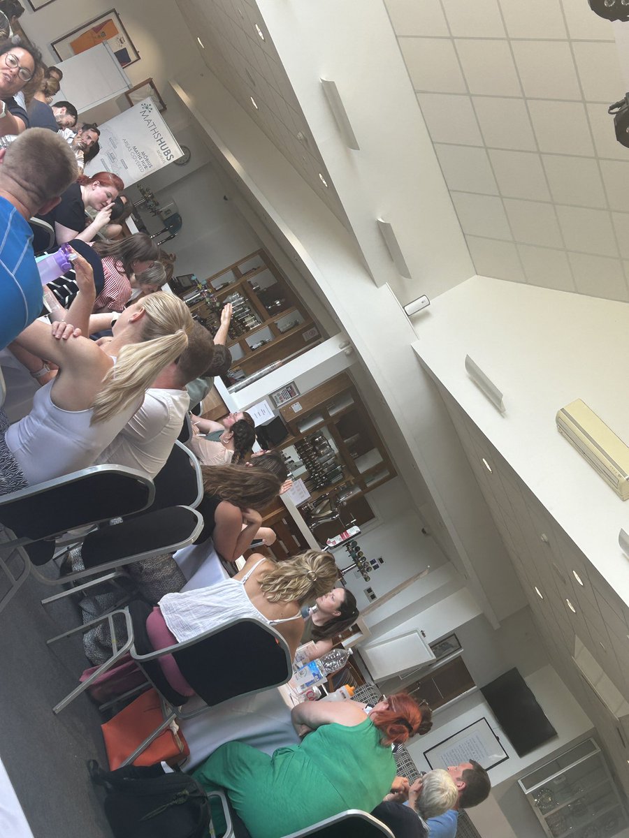 mobiusmathshub's tweet image. Maths question: How many balloons would it take to fill the Wootton Bassett Rugby FC building?
