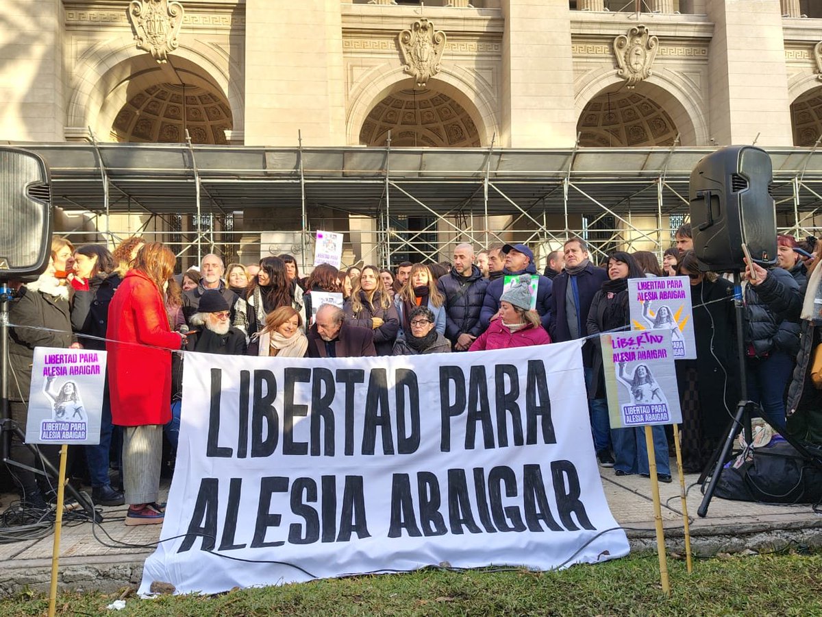 myriambregman's tweet photo. ¡Libertad para Alesia Abaigar! https://t.co/ZQZjji09HY