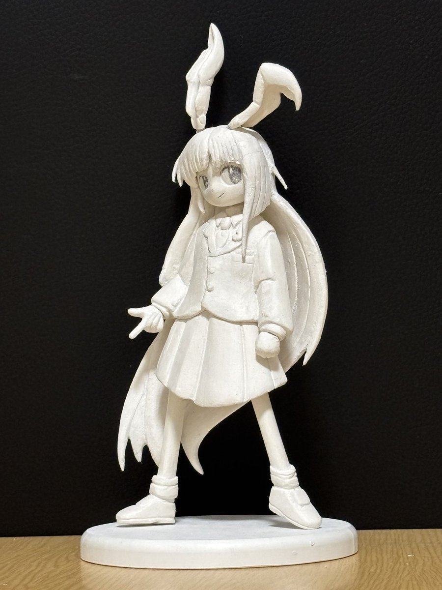 pBF3Q6BEp540036's tweet photo. うどんげ(永)フィギュア

ZUN絵のフィギュア
どこかの企業で作ってくれないかな〜

最近の東方のフィギュアは無難なデザインの物が多い気がするから
こういうデザインの東方のフィギュアもありかもと思いました。 https://t.co/wY2yWlqFt2