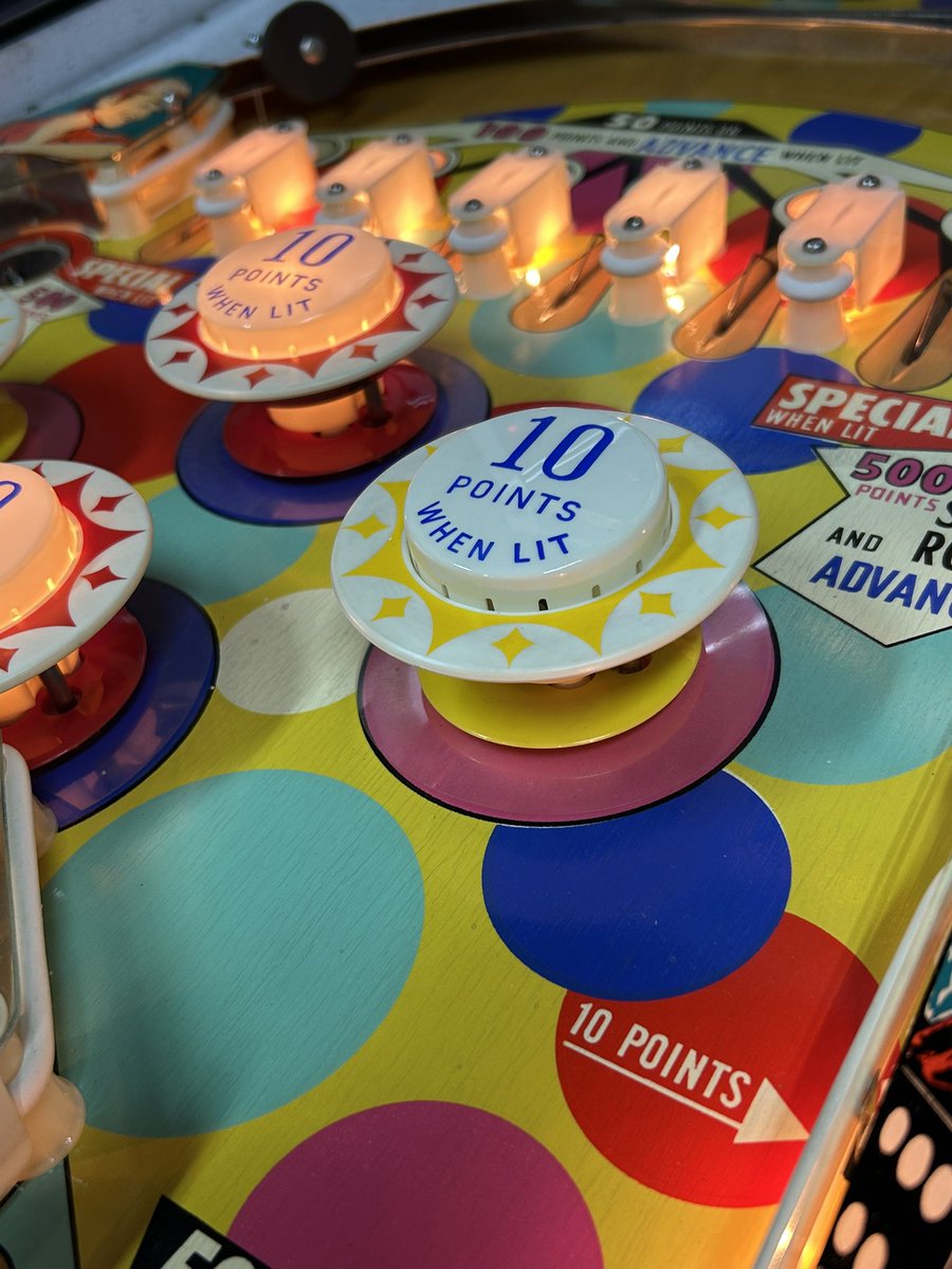 BK20004's tweet image. 久しぶりに60sのマシーンをメンテ
Gottliebs 1968 Domino