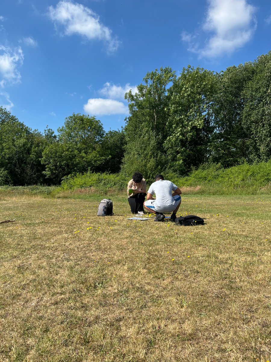 🌿Today our Year 12 biologists braved the heatwave for a field study at Hay Head Wood🌞 Students investigated how environmental factors affect species distribution—an essential part of their A Level practical work. #ALevelBiology #Fieldwork
