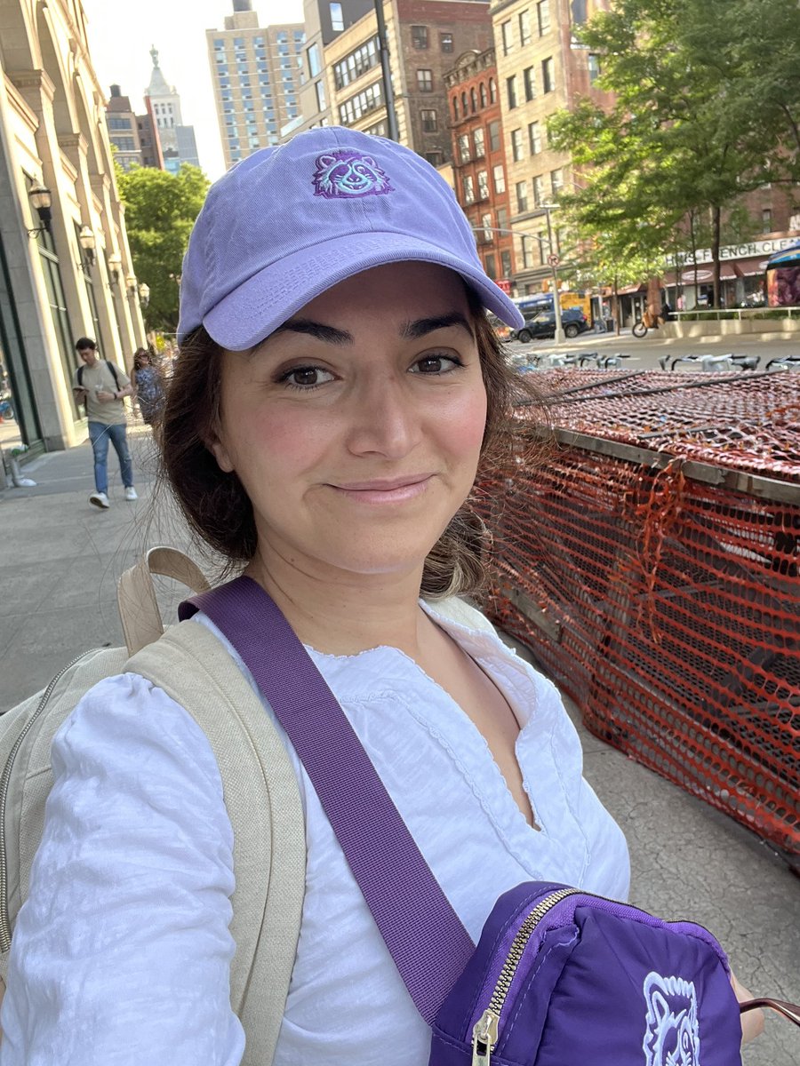 Have New Yorkers gotten nicer? 🤔

Here to open <a href="/mutinycorp/">Mutiny</a>’s new office (wearing all Achoo accessories, obvi) and pleasantly surprised by the vibes.