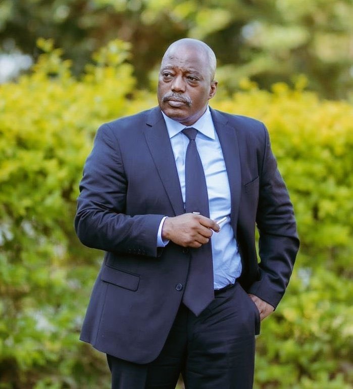 🚨#RDC Militaire, j’ai juré de défendre la patrie jusqu’au sacrifice suprême. Hier au pouvoir, aujourd’hui en dehors du pouvoir, je demeure plus que jamais fidèle à ce serment. En ce moment où le pays est de nouveau divisé, appelé par le destin, j’ai le devoir d’œuvrer à la