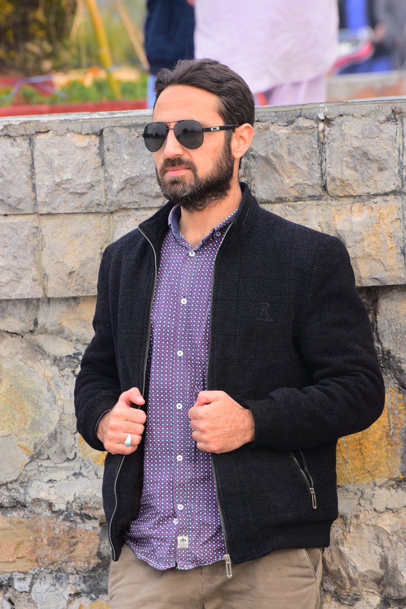 *اتنا بتا دو کیسے ثابت کروں تم یاد آتے ہو*

*شاعری تم سمجھتے نہیں ادائیں ھمیں آتی نہیں*