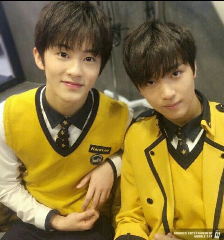 markyourhaert's tweet photo. SOPA F4 stories 🐯🐻
- when Mark is caught in an awkward momentum to take a picture or sign, he would say “oh.. i’m bare faced right now” and pretend to not be able to speak Korean😭 then he would go inside the class and say, "Let's have lunch~~~!!!" and speak Korean well

- First-year students use the 4th floor (the higher the grade, the lower it gets) and when the class president tried to carry the suitcase down the stairs, Haechan said it was heavy and helped to carry it down to the 1st floor

- Haechan is really the official prince of his classmates. He's called “prince” in class

- Haechan always teased Mark by calling him a parrot so Mark's nickname is “Markparrot”🦜

- During PE class, when first-year and second-year classes overlapped and they were playing soccer, Haechan unconsciously passed the ball to Mark (who’s on the opposite team), saying, "Receive it!!!"

- Haechan sang EXO's ‘What is Love’ as his entrance exam song

- Haechan borrowed Jeno's gym pants and lost them. Jeno himself doesn't talk about it, but Haechan often mentions it because it's a big memory from his school days.

#mark #haechan #마크 #해찬