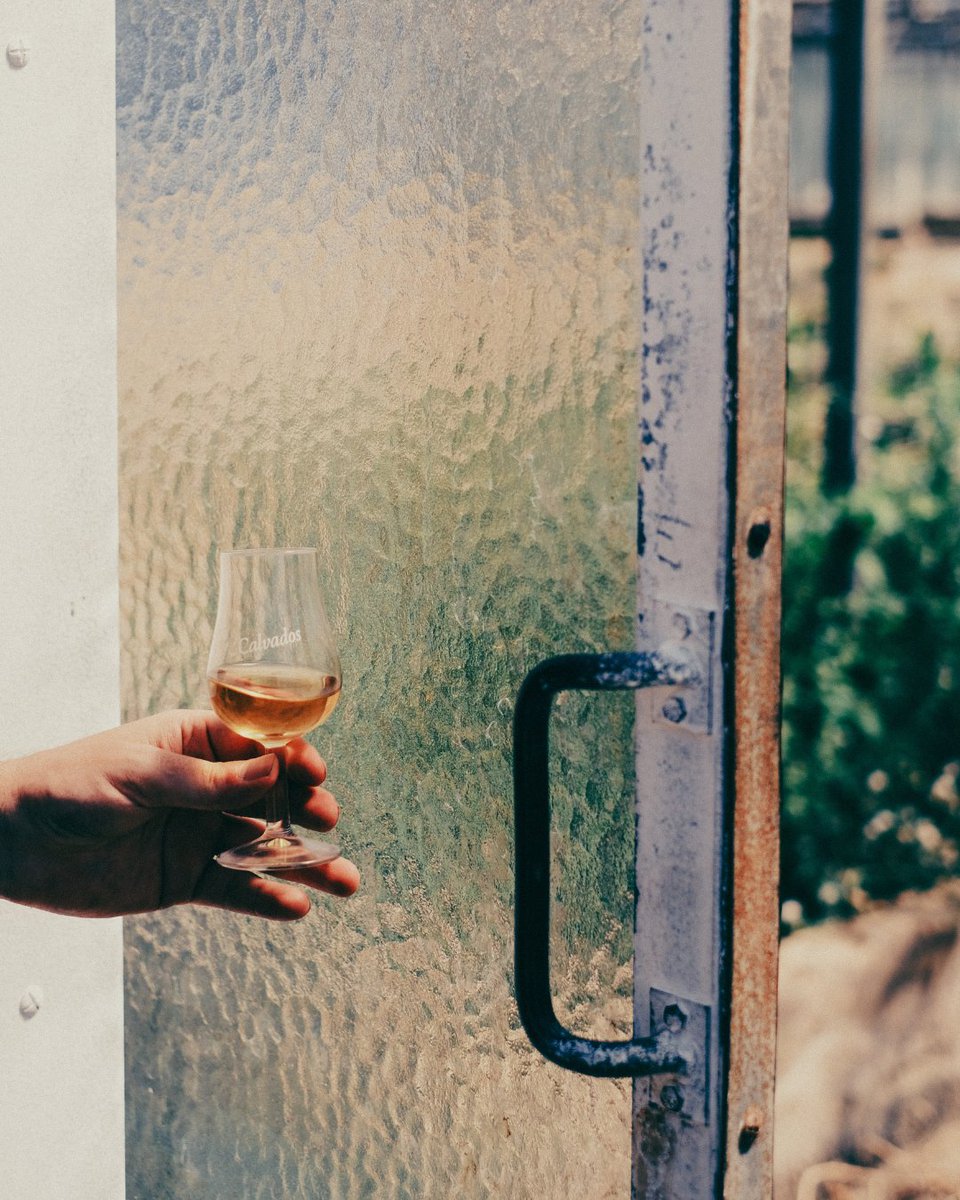 Old-school 🍸

ℹ Alcohol abuse is bad for your health. Drink responsibly.