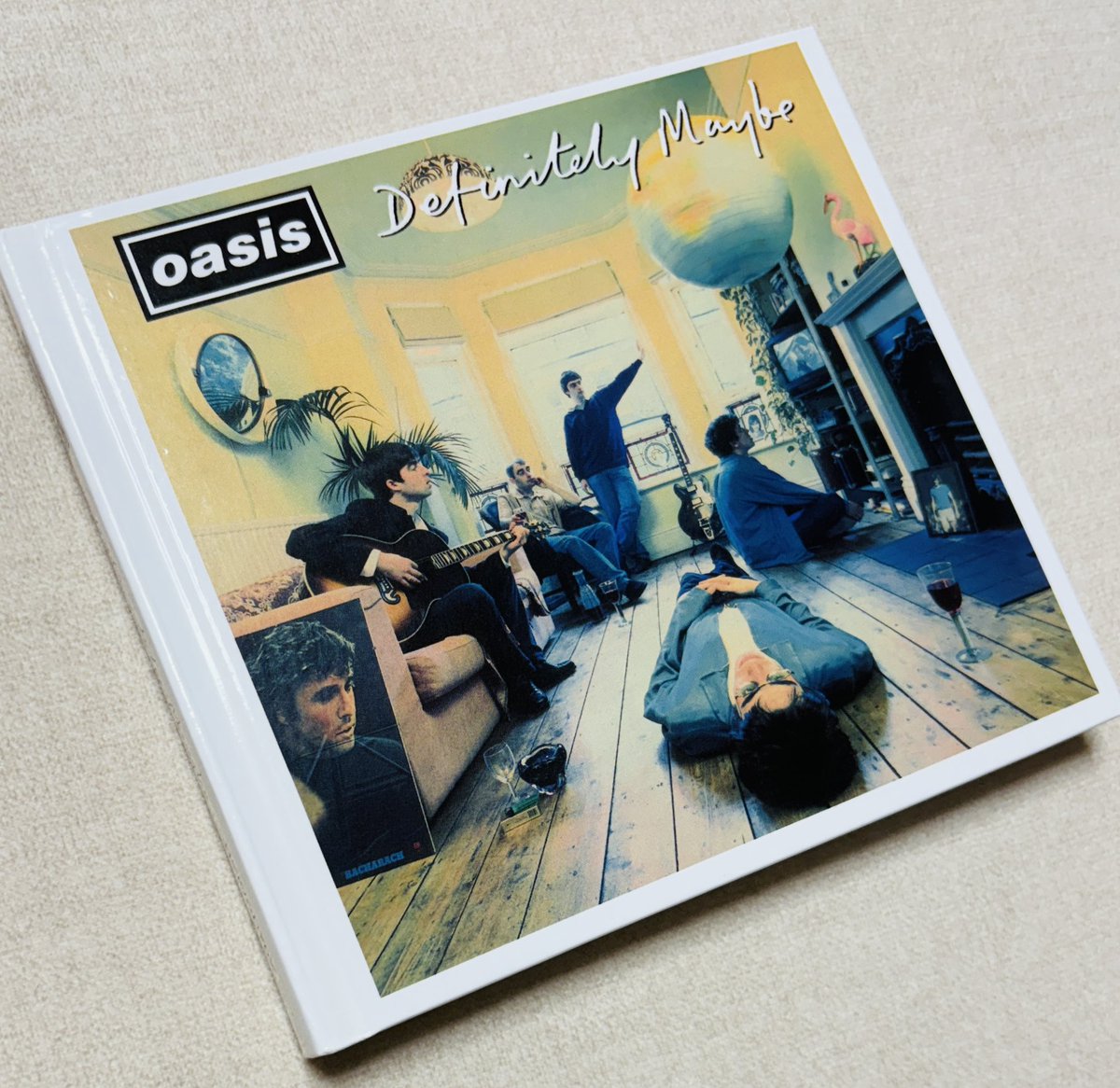 Columbia 데모 너무 오랜만에 듣네 그나저나 오아시스 90분 공연은 할 수 있는 거니