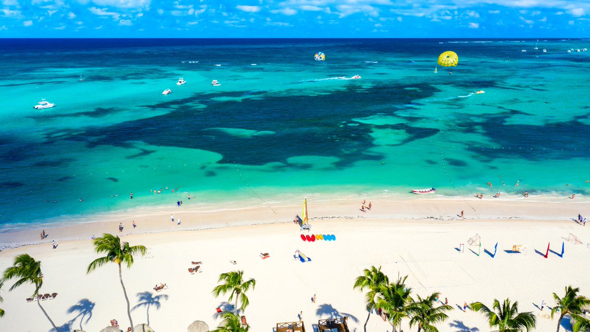 AeroportsV's tweet photo. 🌺Le retour des vols directs entre Paris et Punta Cana !

▶️ Dès janvier 2026
▶️ 3 vols direct CDG 
▶️ En B777-300ER
▶️ A partir de 699 € A/R

👉 https://t.co/WqARXuF5AP 
#AirTransat #VisitPuntaCana https://t.co/K1phni2qJI