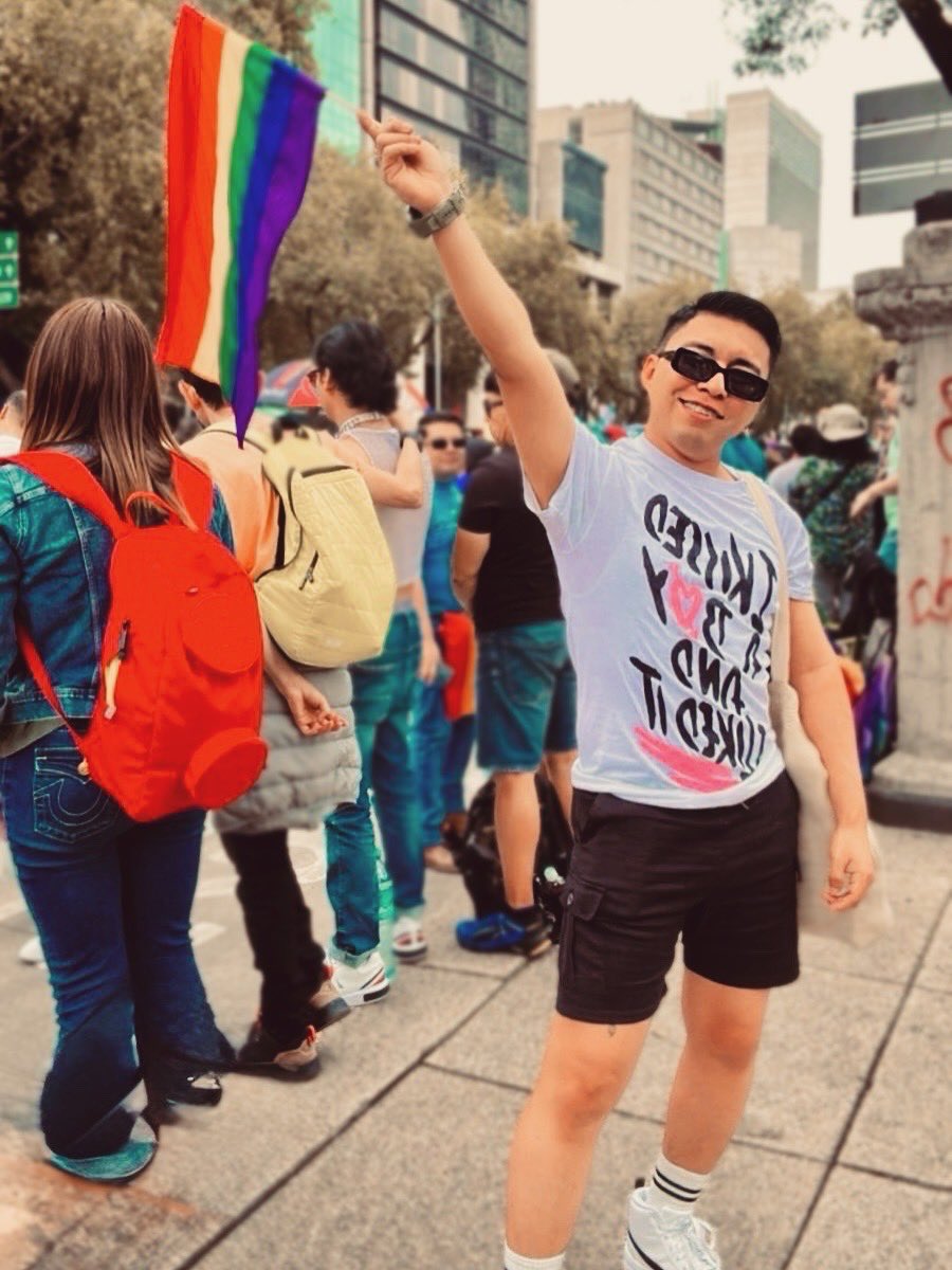 Angel_TellVal's tweet photo. Happy Pride 2025 🌈 #cdmxpride https://t.co/p6MNJ4mmnY