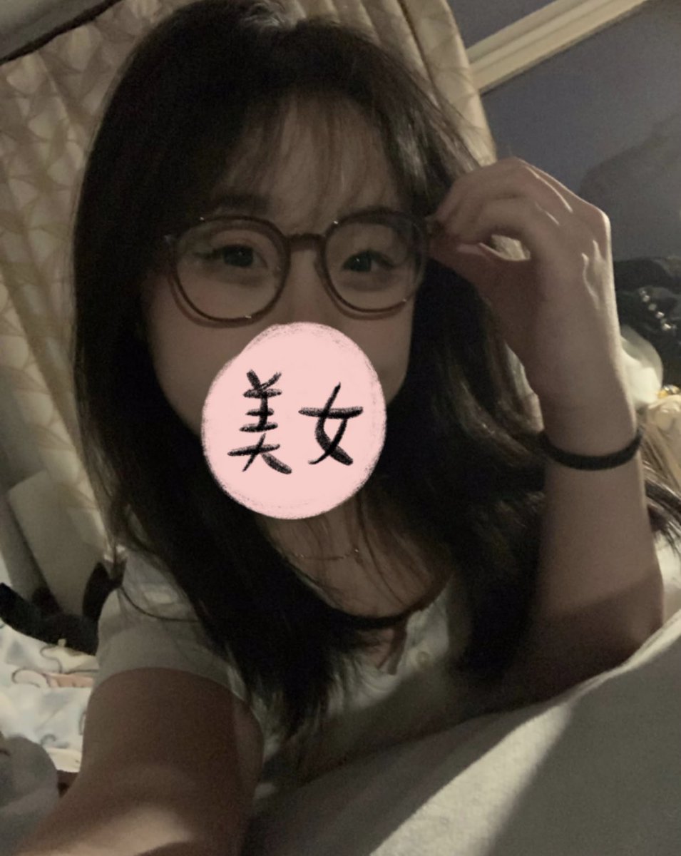 我新买的玩具已经到货了，晚上可以玩玩具了，你们要听娇喘吗？  你们要听娇喘吗？ https://t.co/yelk2Wc1PE