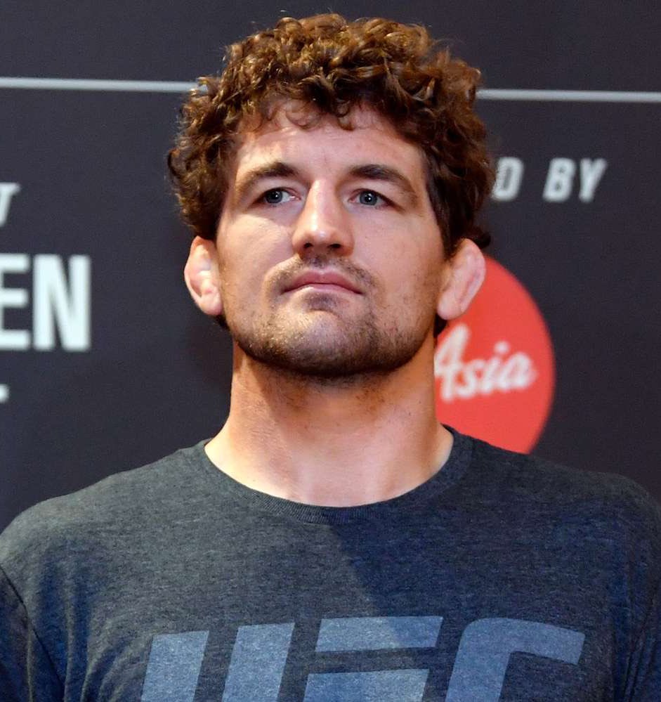 🚨 BEN ASKREN HAS NOW RECEIVED A DOUBLE LUNG TRANSPLANT

“We are forever grateful to the donor and his family. This is the beginning of a new lifestyle for Ben.”

“I’m hopeful that in the coming weeks, Ben will be able to give the next update.”

via Amy Askren