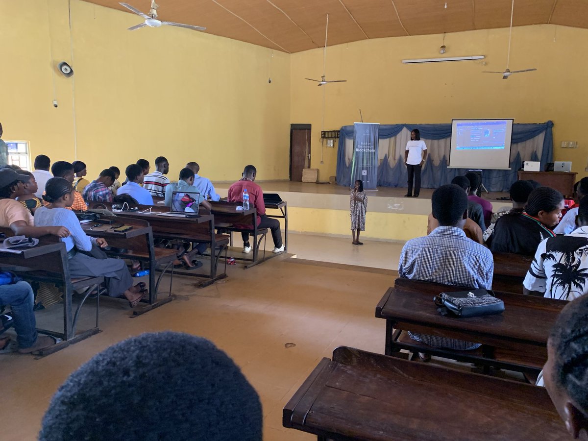 afr_electroneum's tweet photo. 🧠 Questions flew from AAUA & Achievers like sparks!
That’s the kind of curiosity that drives Web3 forward 🚀
#Web3Students #ElectroneumAfrica https://t.co/U5ibIjn9g2