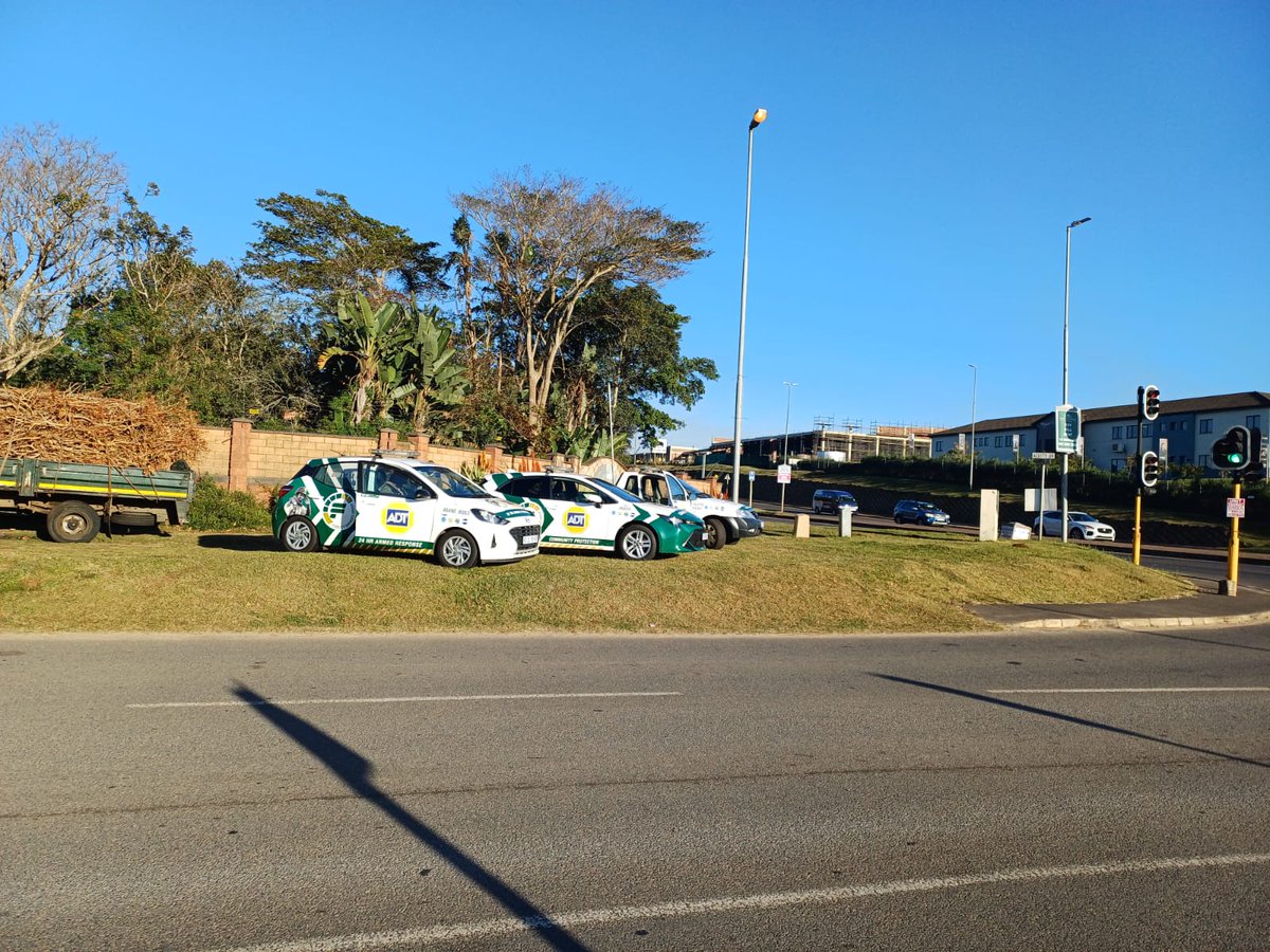 Fidelity_Secure's tweet photo. Waterfall, we're watching over you! As your Fidelity heroes, we stand between you and crime. Your safety is our top priority. Keeping you safe, securing your assets.
#FidelityADT #Waterfall #KZN #securingyourasset #safetyfirst #FidelityServicesGroup #WeAreFidelity https://t.co/nosM6huhMq