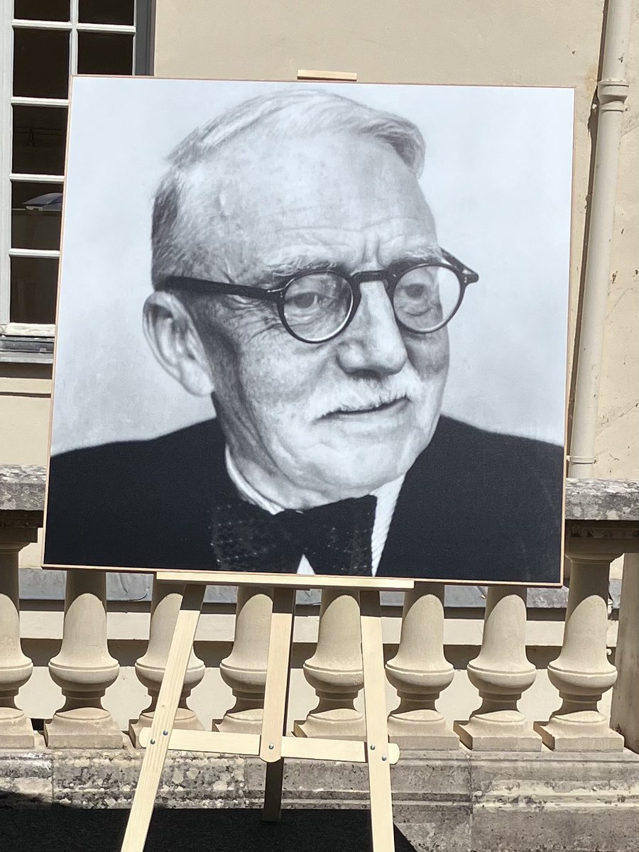 Aujourd’hui  France Éducation International (ex-CIEP) rend hommage à son fondateur, Gustave Monod, grande figure de l’Education nationale.