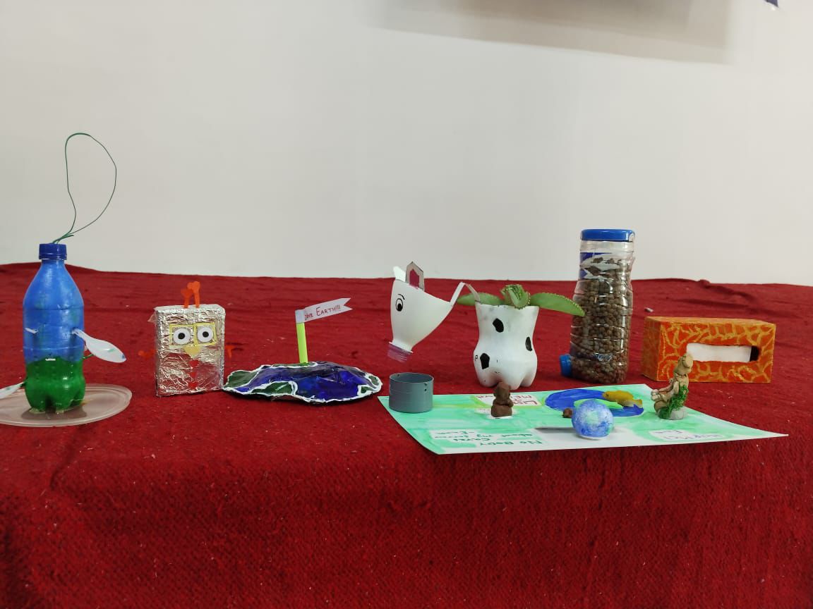 To promote environmental awareness, GHMC organized Poster Making and Essay Writing Competitions at Sri Aurobindo International School, Amberpet. These activities were part of #WorldEnvironmentDay 🌍 and the ongoing #SBMU campaign, aimed at educating students about the hazards of