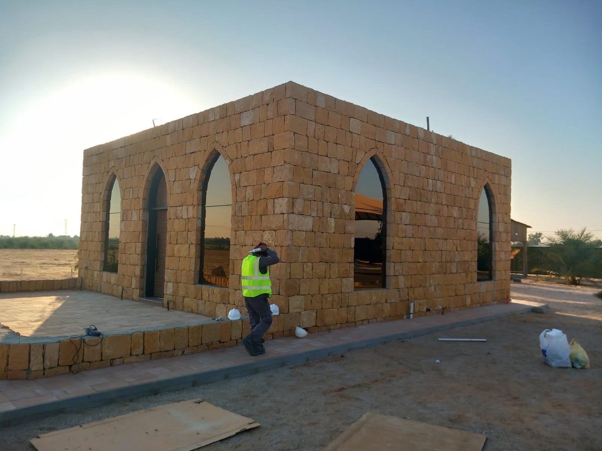 QmmRabl's tweet image. من أول نظرة… الزجاج شدّ الانتباه!
ما هو مجرد خيار، هذا هوية. ✔️يعكس فخامة المكان ويضيف هدوء بصري وأناقة تندر تلقاها. امتزاج الحجر الطبيعي مع الزجاج الحديث؟
قمة الذوق المعماري!