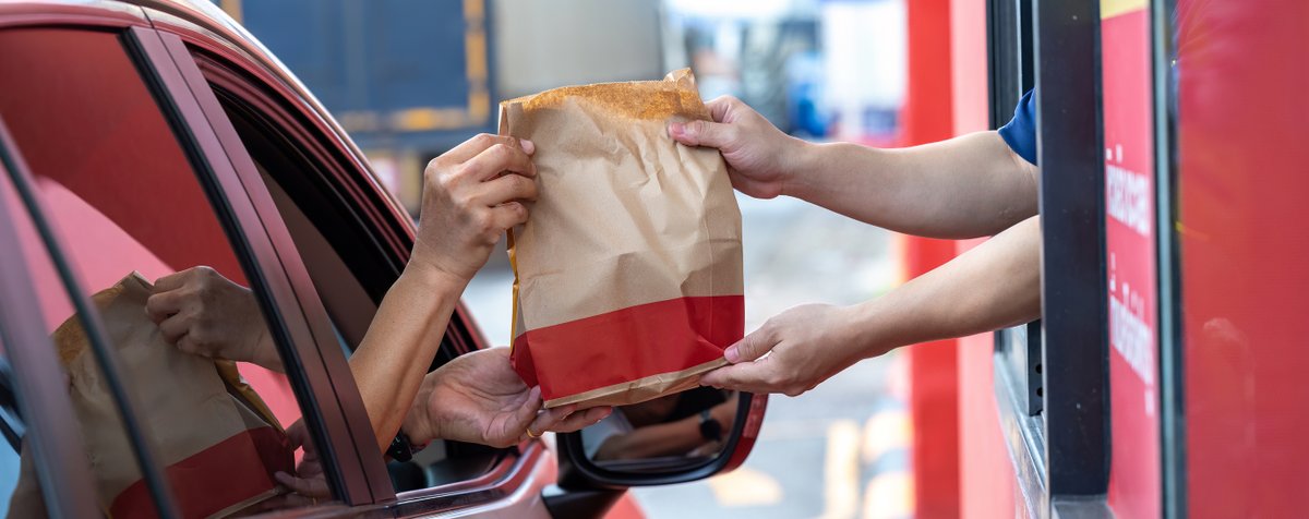 #STATOFTHEDAY The average percentage of calories consumed from fast food among U.S. adults decreased from 14.1% during 2013–2014 to 11.7% during August 2021–August 2023 bit.ly/44iPI5p