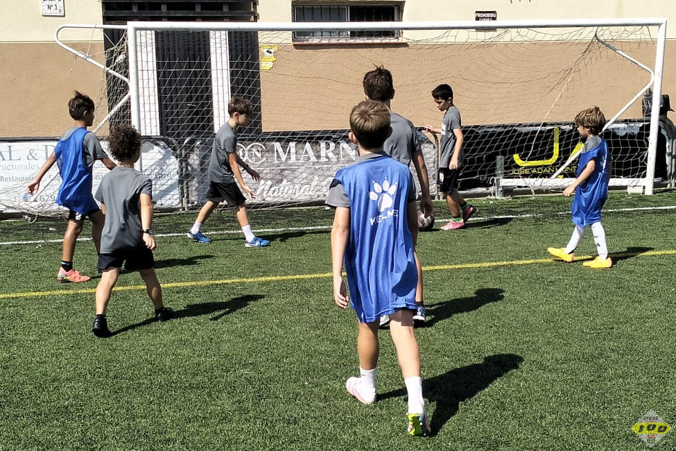 CartagenaEfese's tweet image. CAMPUS | Segunda semana de CAMPUS CARTAGENA F.C. UCAM 2025 organizado por @CartagenaEfese con la colaboración de @UCAM y #CEN (Cartagena Efesé Negocio) 🌞 
Nuevos ejercicios y más participantes 🫶
📷 bit.ly/campus_efese_u…
#CampusEfese