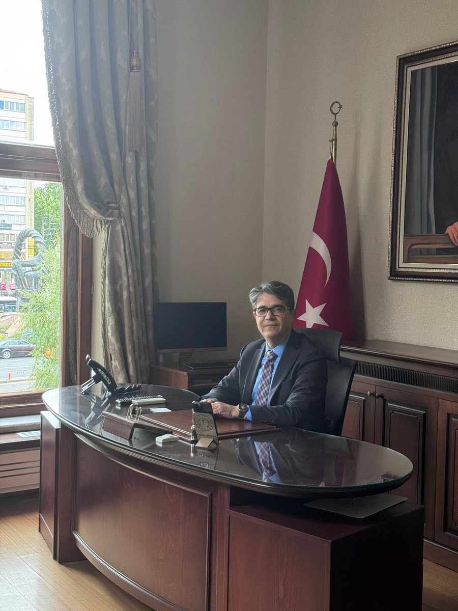 Ankara Valiliğinde Vali yard olarak bugün göreve başladım