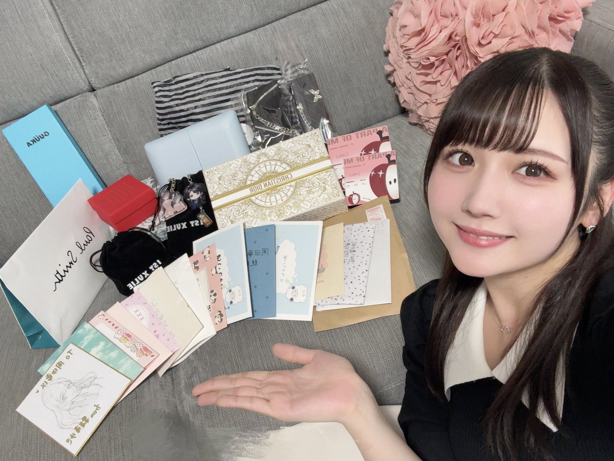 岡田夢以　サイン入り　しおり 616Q8QUOS5L._UF350,350_QL50_.jpg