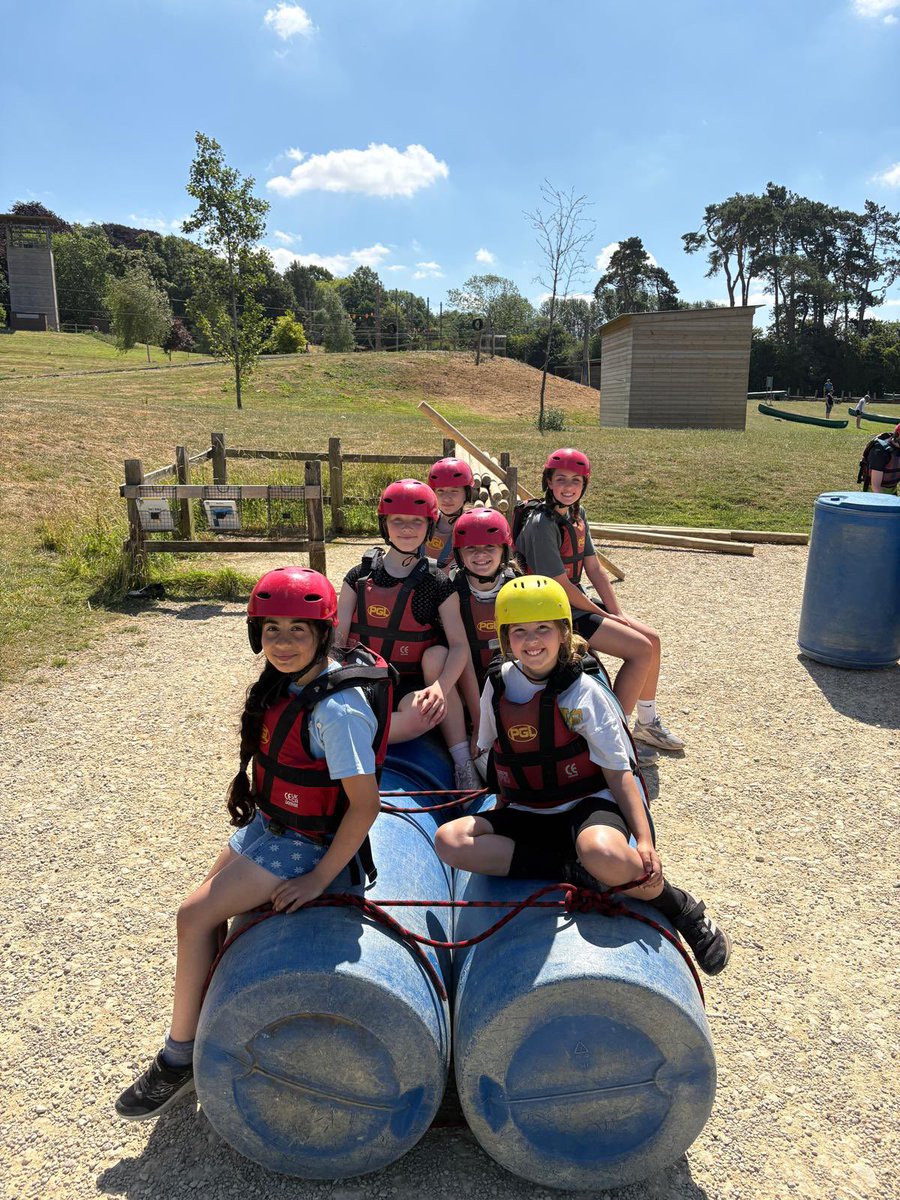 An action-packed first morning! 🧗🏼‍♀️💦😃