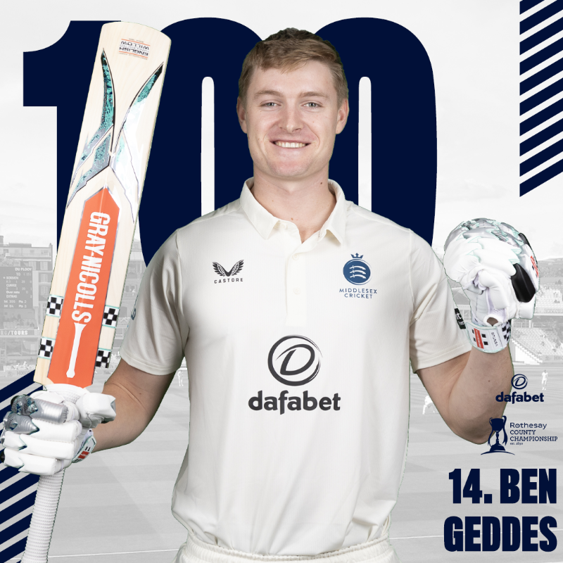 Middlesex_CCC's tweet photo. 💯 | TON FOR GEDDO
There it is! Ben Geddes brings up his first century for Middlesex and it comes off 167 balls!

Batted, Geddo 👏

MID 455/6

📺 https://t.co/d7PnEgIjRL

MATCH CENTRE ⬇️ | #OneMiddlesex