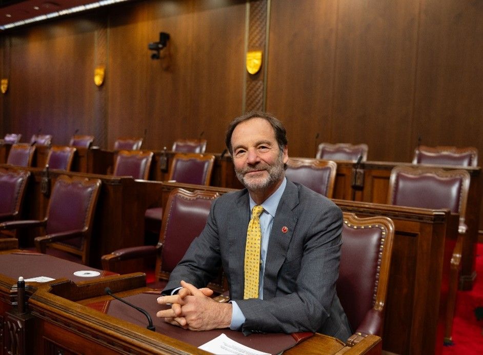 SenateCA's tweet image. Today, @SenMarcGold retires from the Red Chamber. A lawyer, legal scholar and lifelong musician, the Quebec senator leaned on knowledge and skills from his different life chapters to hit all the right notes in the Senate.
Ahead of his departure, Senator Gold reflected on his…