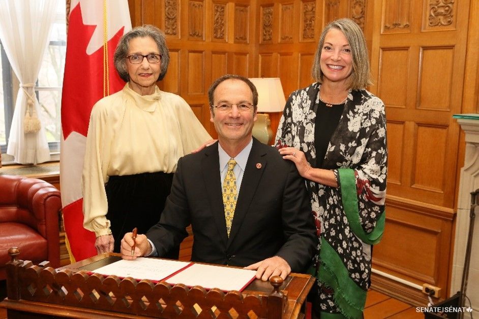 SenateCA's tweet image. Today, @SenMarcGold retires from the Red Chamber. A lawyer, legal scholar and lifelong musician, the Quebec senator leaned on knowledge and skills from his different life chapters to hit all the right notes in the Senate.
Ahead of his departure, Senator Gold reflected on his…
