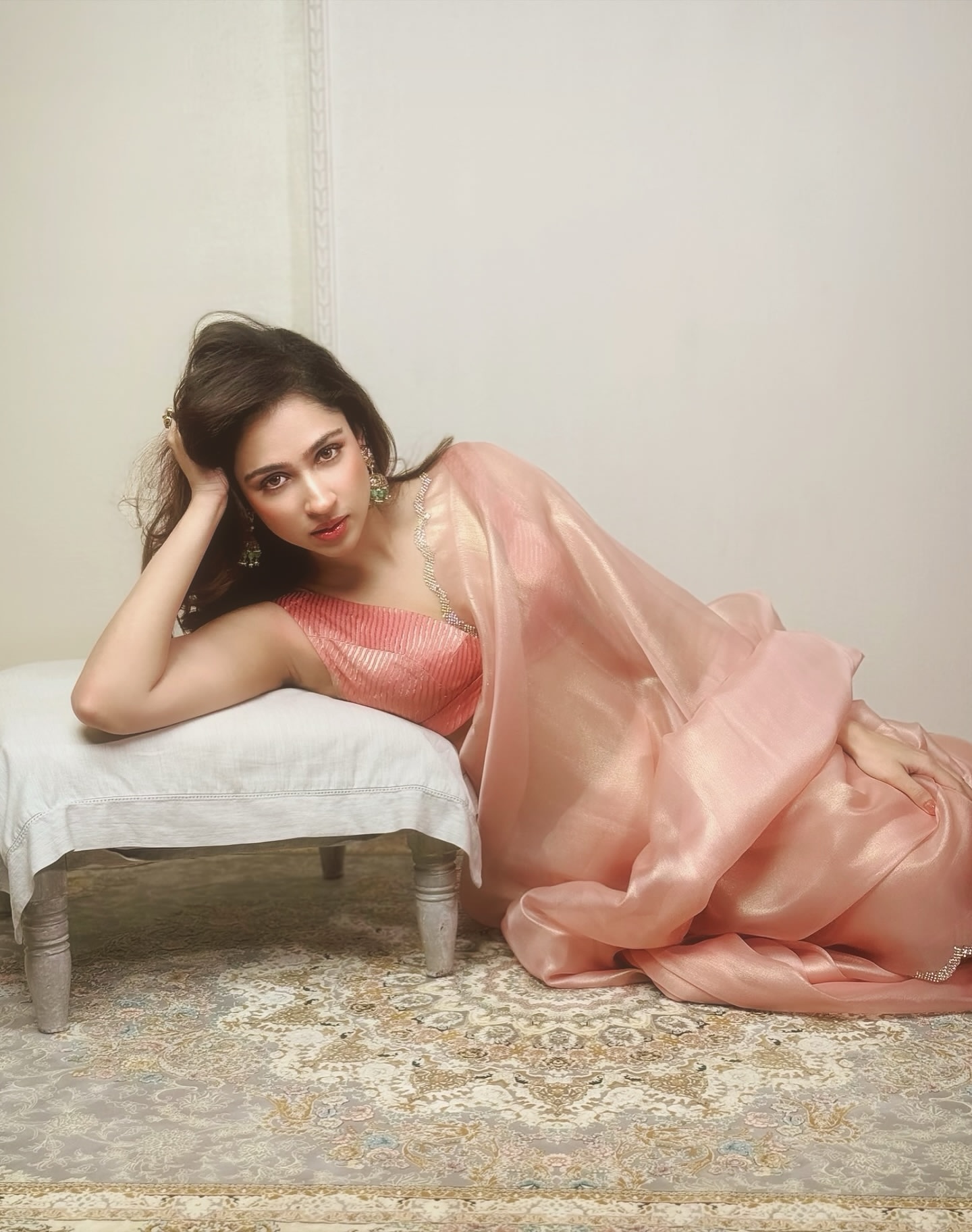 GusZP2KW4AETgqB?format=jpg&name=large