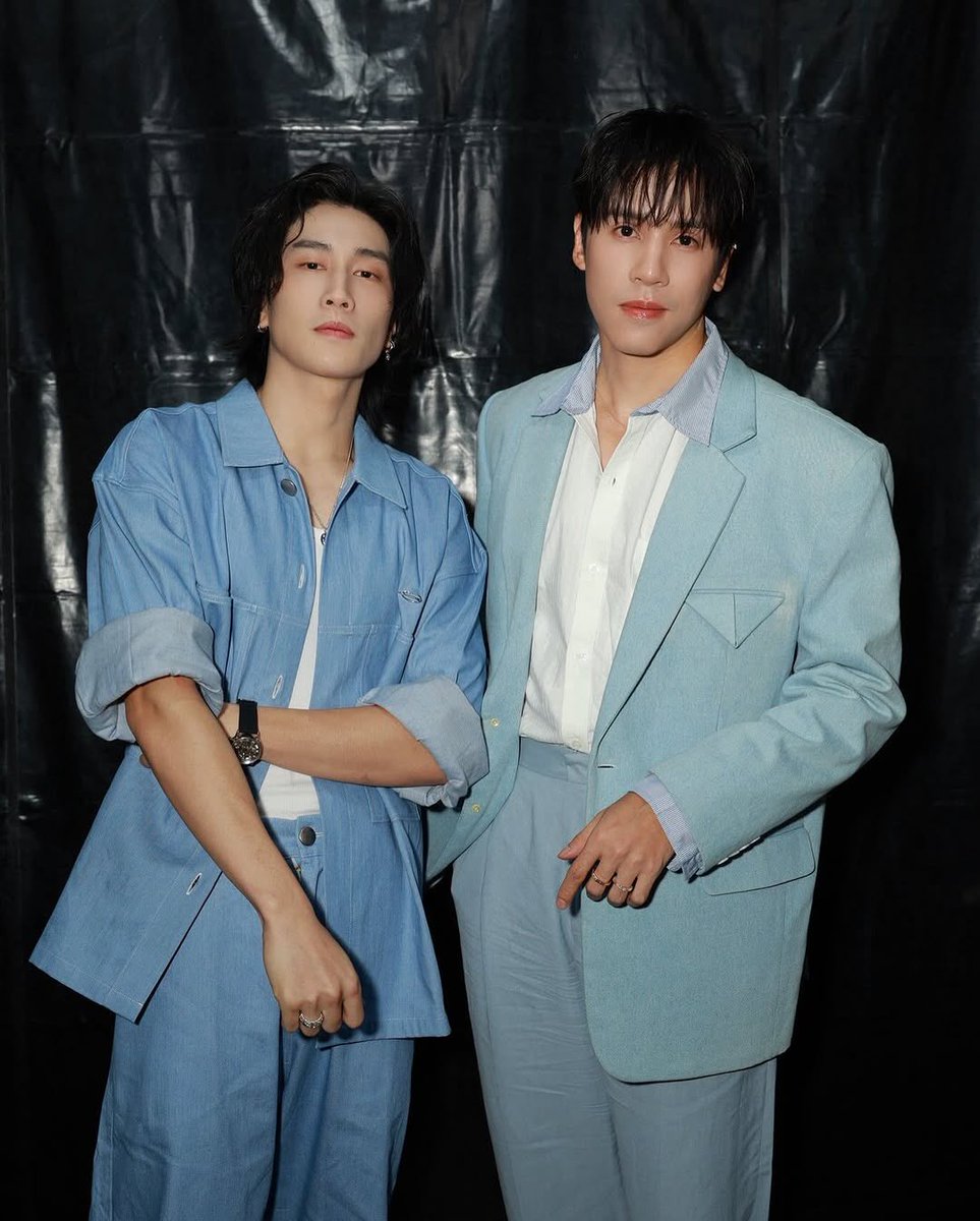 e_wylee's tweet photo. More behind the scenes photos from #ElleRC

♡‧₊˚ @biblesumett ˚₊‧♡ 
꙳ ⋆ #BibleWichapas ˗ˋˏ 🖤 ˎˊ˗ #bsumone ⋆ ꙳ /•᷅•᷄\୭ https://t.co/gAPPqV9GBG