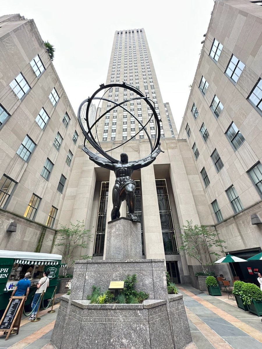 Lily15802744's tweet photo. Marvel at the iconic Atlas statue holding up the world at Rockefeller Center, a timeless symbol of strength and endurance!
#AtlasStatue #RockefellerCenter #NewYorkCity #IconicLandmarks #TravelNYC #ArtAndArchitecture #CityLife #ExploreNYC https://t.co/vyYiRTjNaf