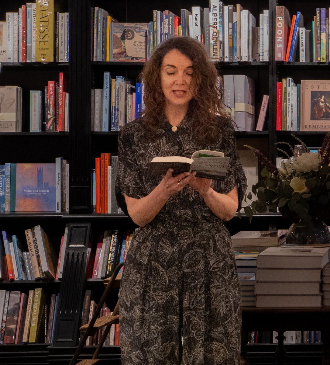 moth_books's tweet image. Iris Wolff reading from her wonderful award-winning novel BLURRED @Hatchards launch party