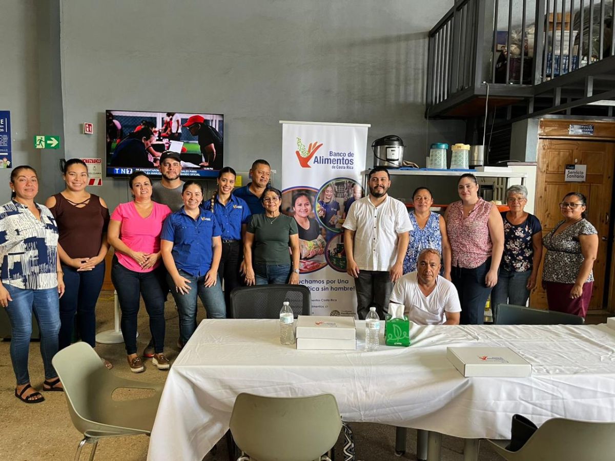 #Guanacaste 📰
🍴 Taller Tradiciones Compartidas fortalece el legado culinario y el apoyo social en Guanacaste
🔹 Seis organizaciones no gubernamentales participaron del taller con recetas tradicionales 

periodicomensaje.com/cantonales/135…