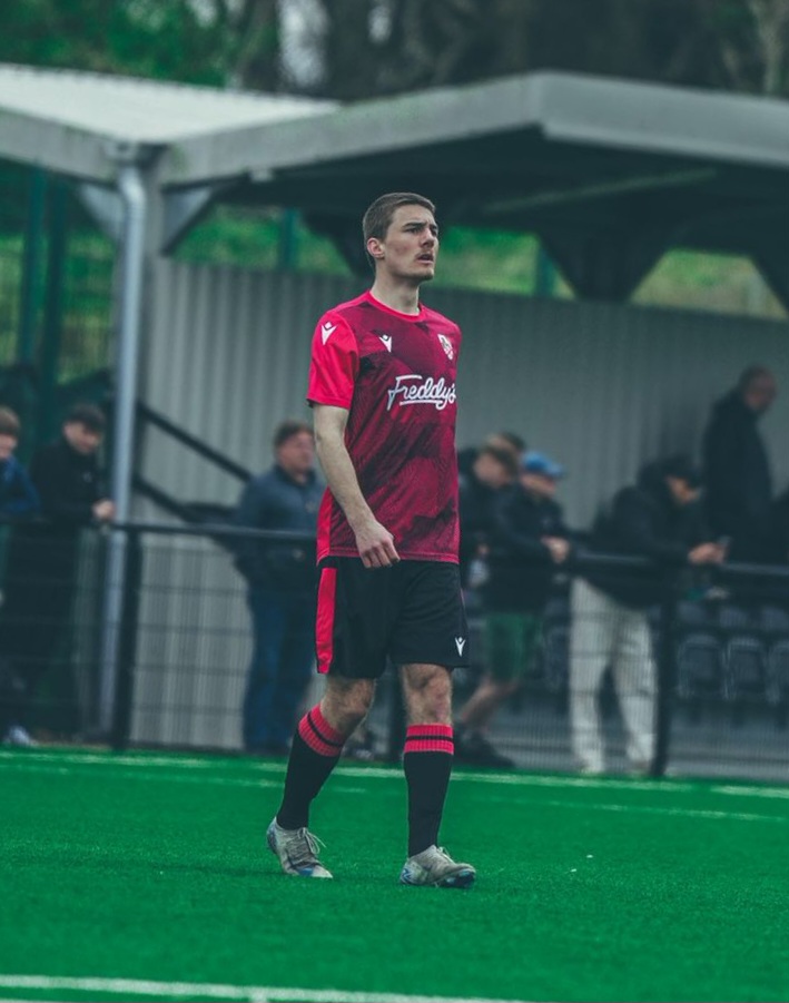 CowdenbeathFC's tweet image. 𝐂𝐄𝐍𝐓𝐑𝐀𝐋 𝐏𝐀𝐑𝐊 𝐈𝐒 𝐇𝐈𝐒 𝐍𝐄𝐖 𝐍𝐄𝐒𝐒𝐓

Our latest recruit is midfielder Finlay Ness.

Cowden fans might recognise the face with Finlay appearing as a trialist towards the end of the season.

We now welcome Finlay to the club on a permanent basis.

1/3

📸 LC Lens